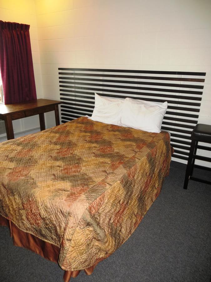 Macklin Motor Inn Eksteriør billede